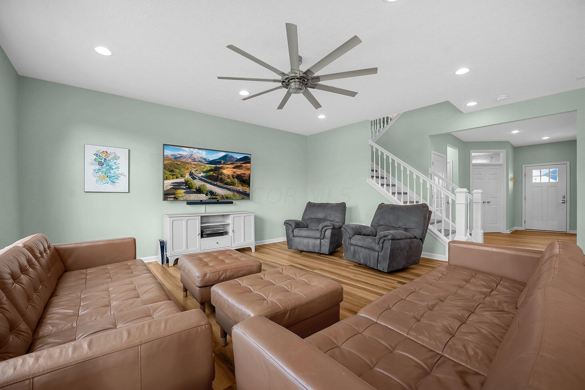 4797 Yankee Road Hilliard, OH 43026 - Photo 17 of 37 17-web-or-mls-4797-yankee-rd