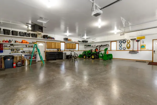 $600,000 | 16061 Evans Avenue Northwest, Clearwater, MN 55320