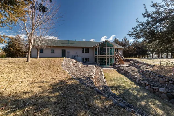 $600,000 | 16061 Evans Avenue Northwest, Clearwater, MN 55320