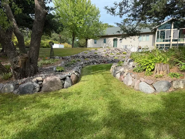 $600,000 | 16061 Evans Avenue Northwest, Clearwater, MN 55320