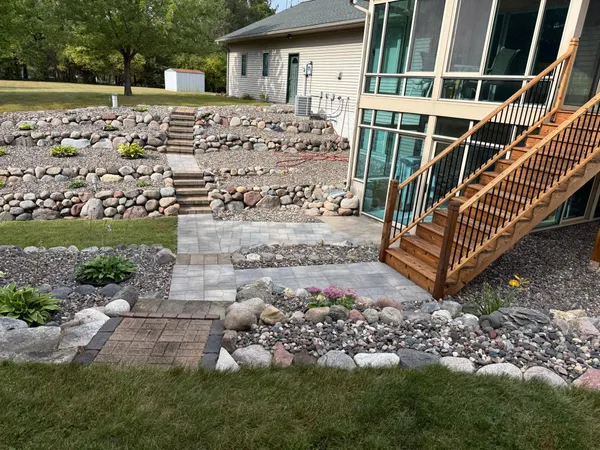 $600,000 | 16061 Evans Avenue Northwest, Clearwater, MN 55320