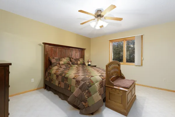 $600,000 | 16061 Evans Avenue Northwest, Clearwater, MN 55320