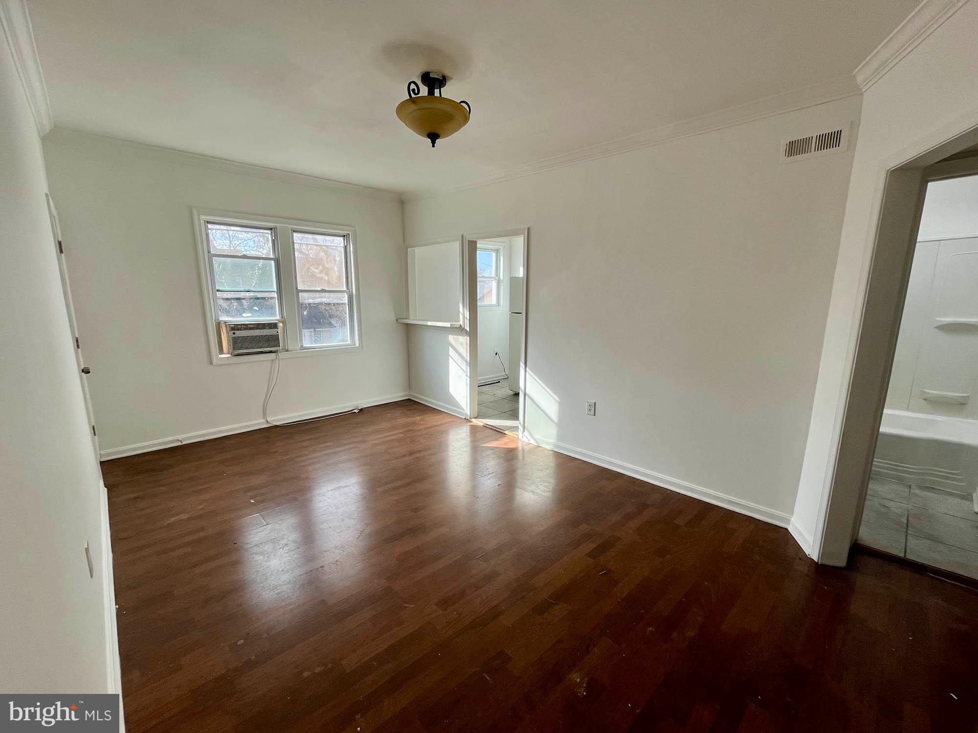 50 West Talbott Street Baltimore, MD 21225 - Photo 12 of 16