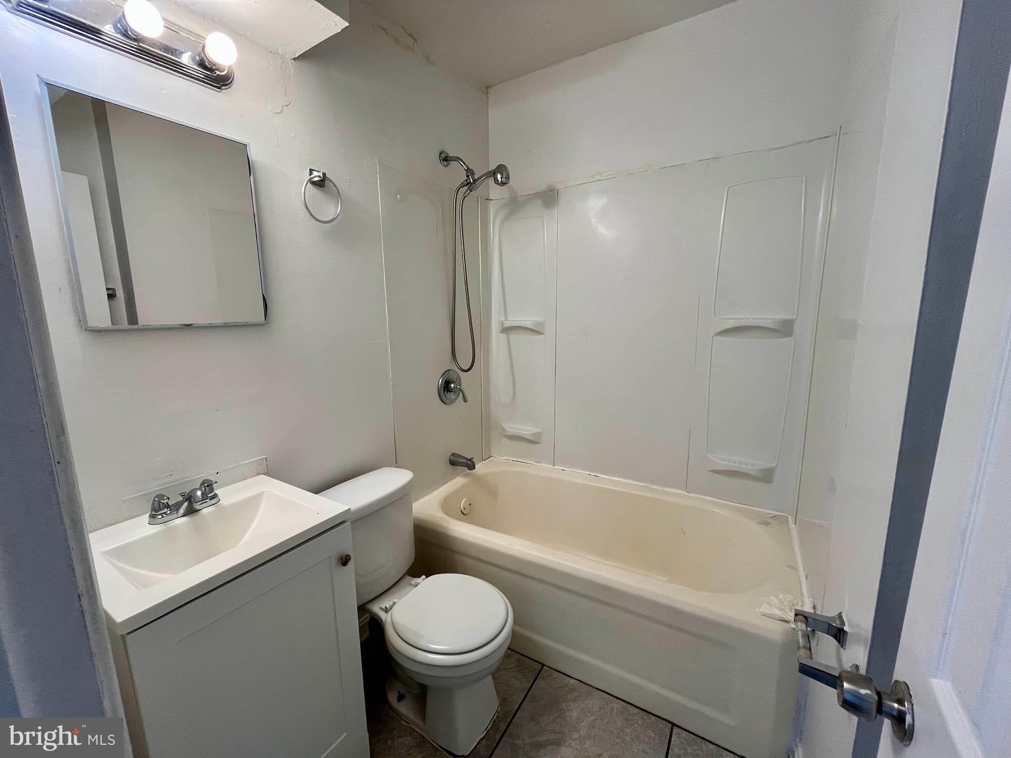 50 West Talbott Street Baltimore, MD 21225 - Photo 6 of 16