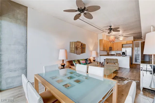 $2,800 | 353 East Bonneville Avenue, Unit 233, Las Vegas, NV 89101