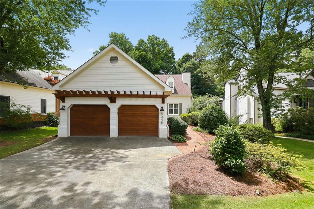 5348 Greenland Road Northeast Sandy Springs, GA 30342 - Photo 3 of 74