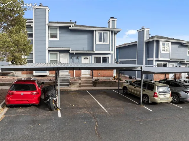 a car parked in front of a building