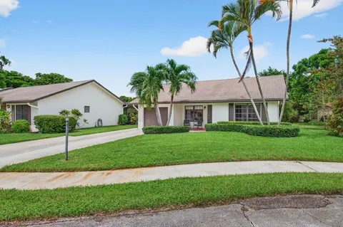 $525,000 | 2749 Dracaena Court, Delray Beach, FL 33445
