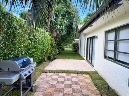 $525,000 | 2749 Dracaena Court, Delray Beach, FL 33445