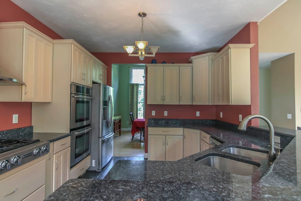 841 Southbridge Road Warren, MA 01083 - Photo 6 of 30