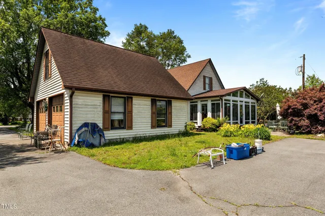 $995,000 | 3610 Barnett Road, Mebane, NC 27302