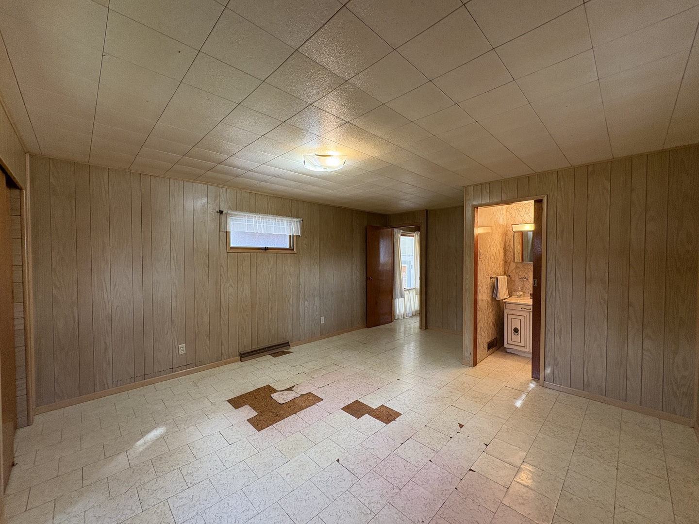 1009 Bernstein Street Streator, IL 61364 - Photo 6 of 32