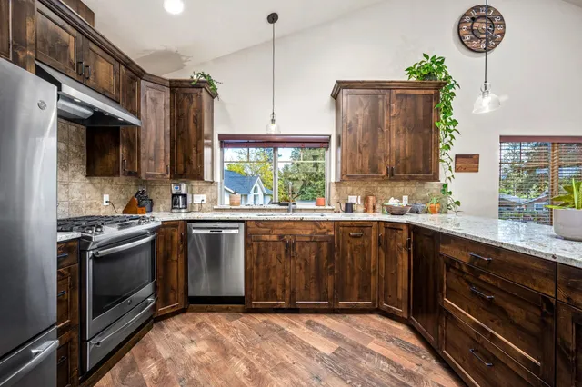 $899,875 | 1997 East Avondale Lane, Hayden, ID 83835