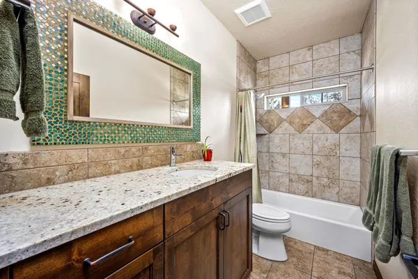 $894,000 | 1997 East Avondale Lane, Hayden, ID 83835