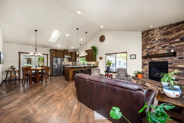 $894,000 | 1997 East Avondale Lane, Hayden, ID 83835