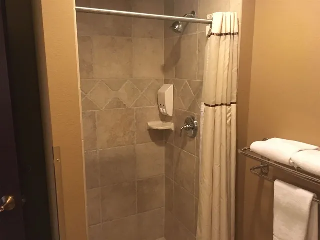 $215,000 | 2411 River Wisconsin Dells Wi 53965, Unit 2345, Wisconsin Dells, WI 53965