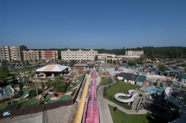 $215,000 | 2411 River Wisconsin Dells Wi 53965, Unit 2345, Wisconsin Dells, WI 53965