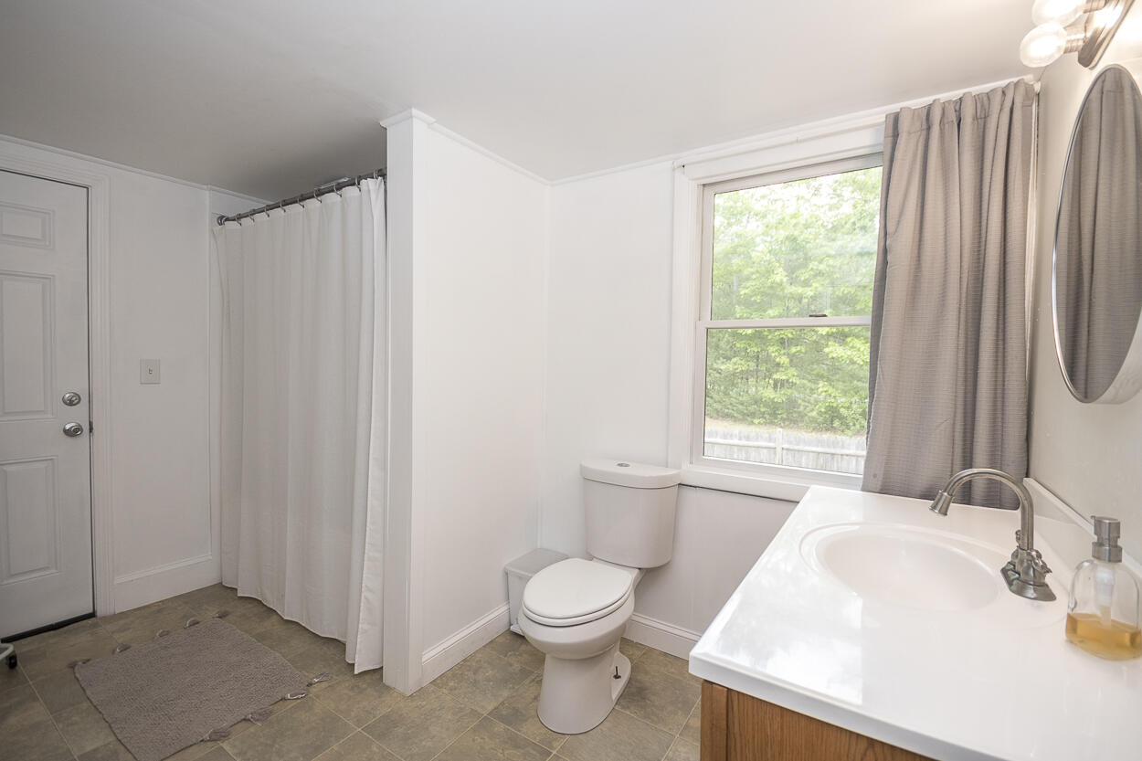 37 Hubbard Road Berwick, ME 03901 - Photo 11 of 26 37 Hubbard 22