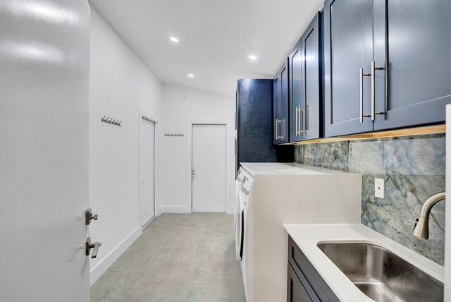 521 Northeast 32nd Street Boca Raton, FL 33431 - Photo 16 of 25 Laundry Room