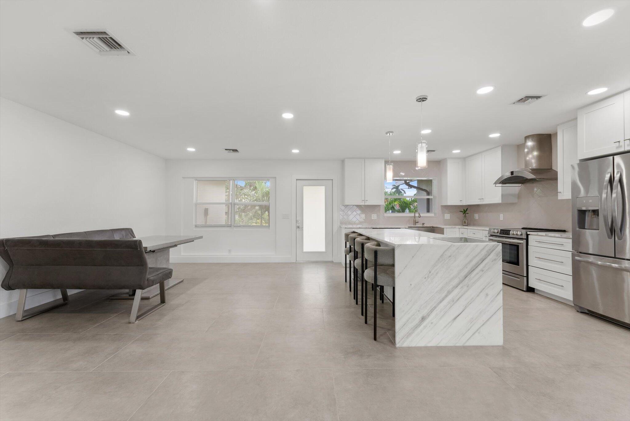 521 Northeast 32nd Street Boca Raton, FL 33431 - Photo 8 of 25 08-8