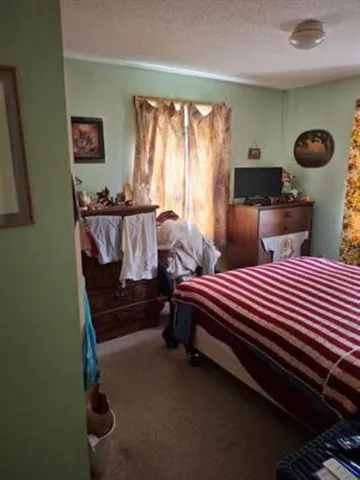 $185,900 | 29 Cross Street, Newport, VT 05855