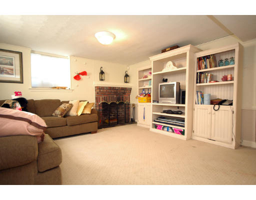 53 Brackett Road Newton, MA 02458 - Photo 13 of 15 Gallery Image 13
