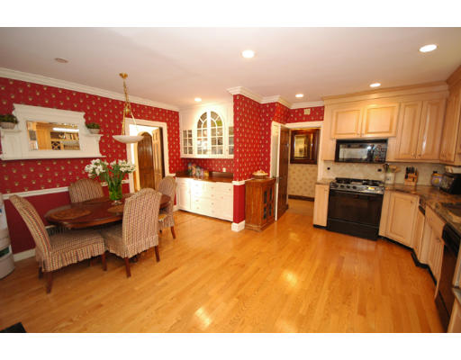 53 Brackett Road Newton, MA 02458 - Photo 10 of 15 Gallery Image 10