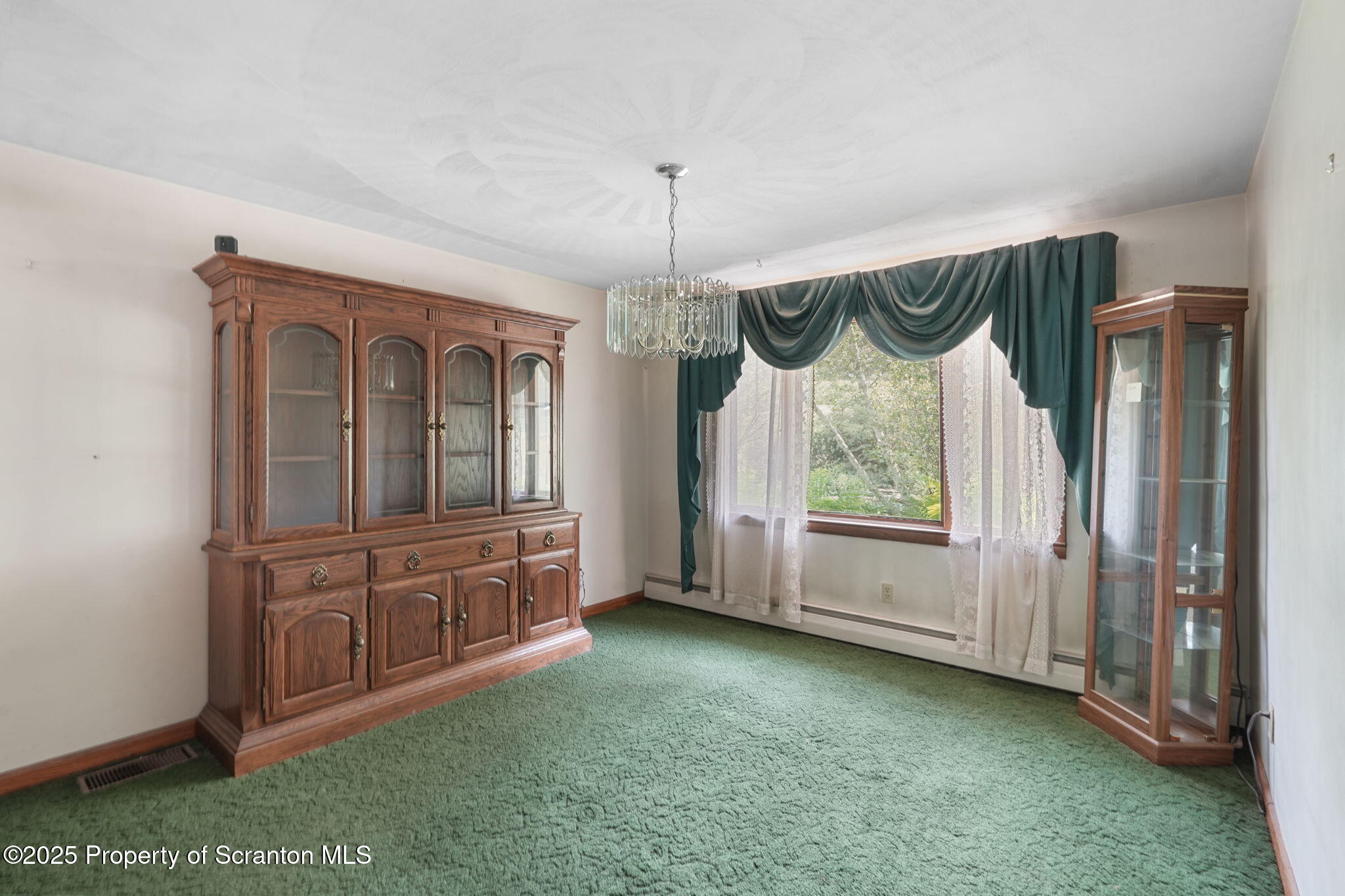 17512 Highway 267 Montrose, PA 18801 - Photo 13 of 28 Dining Room
