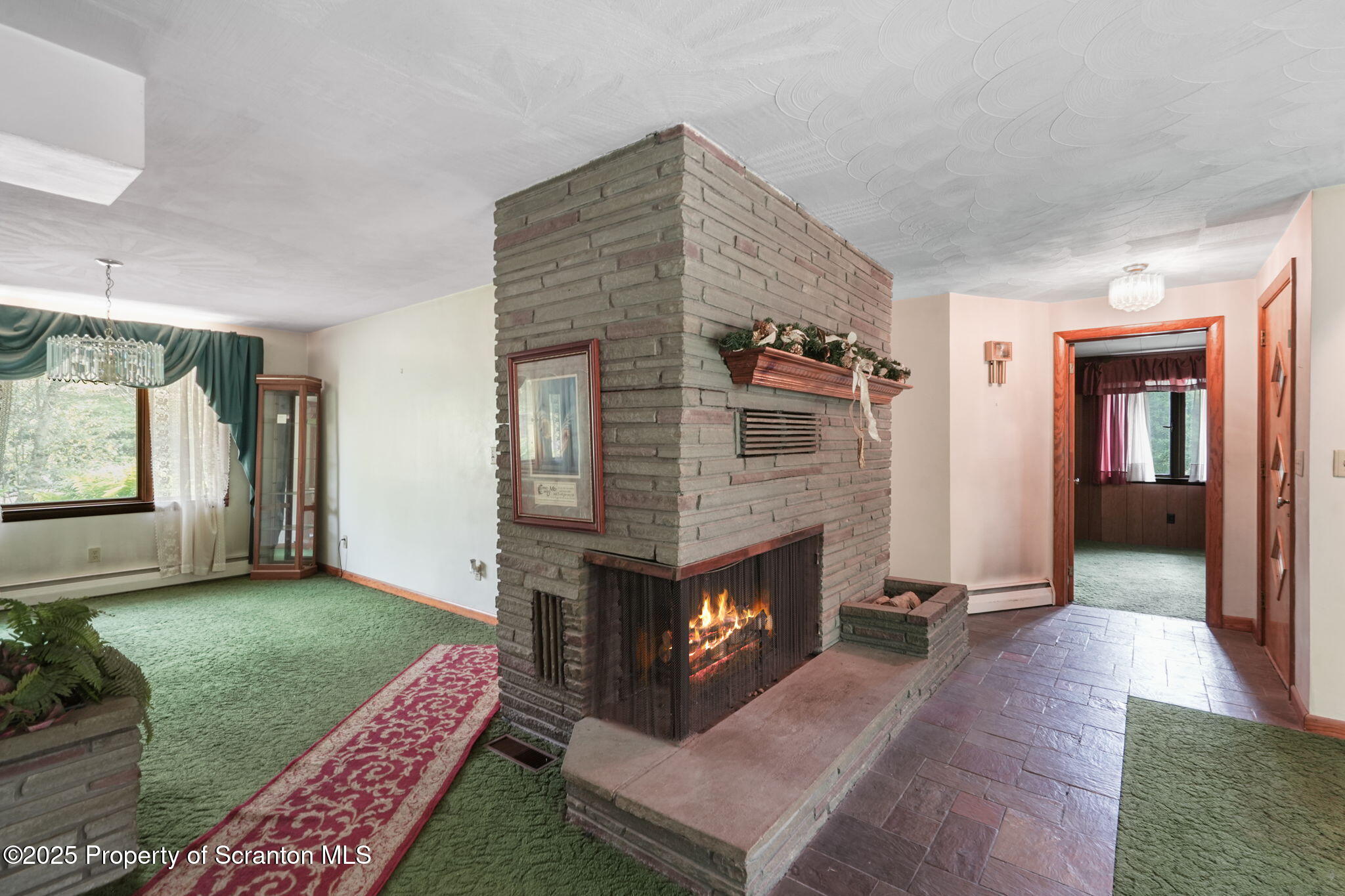 17512 Highway 267 Montrose, PA 18801 - Photo 14 of 28 Living Room