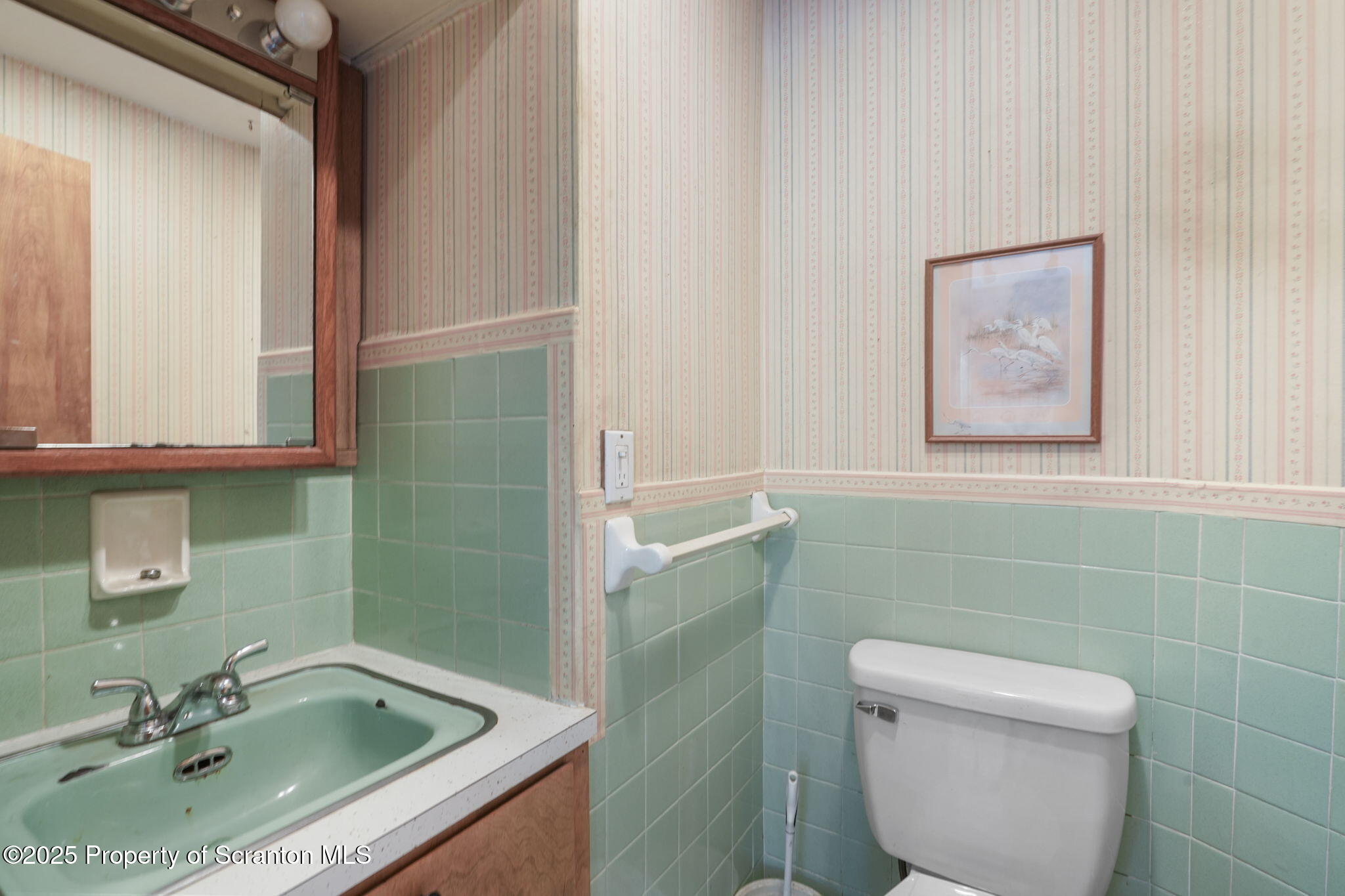 17512 Highway 267 Montrose, PA 18801 - Photo 16 of 28 Half bath