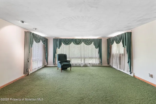 a very nice looking room with a chair