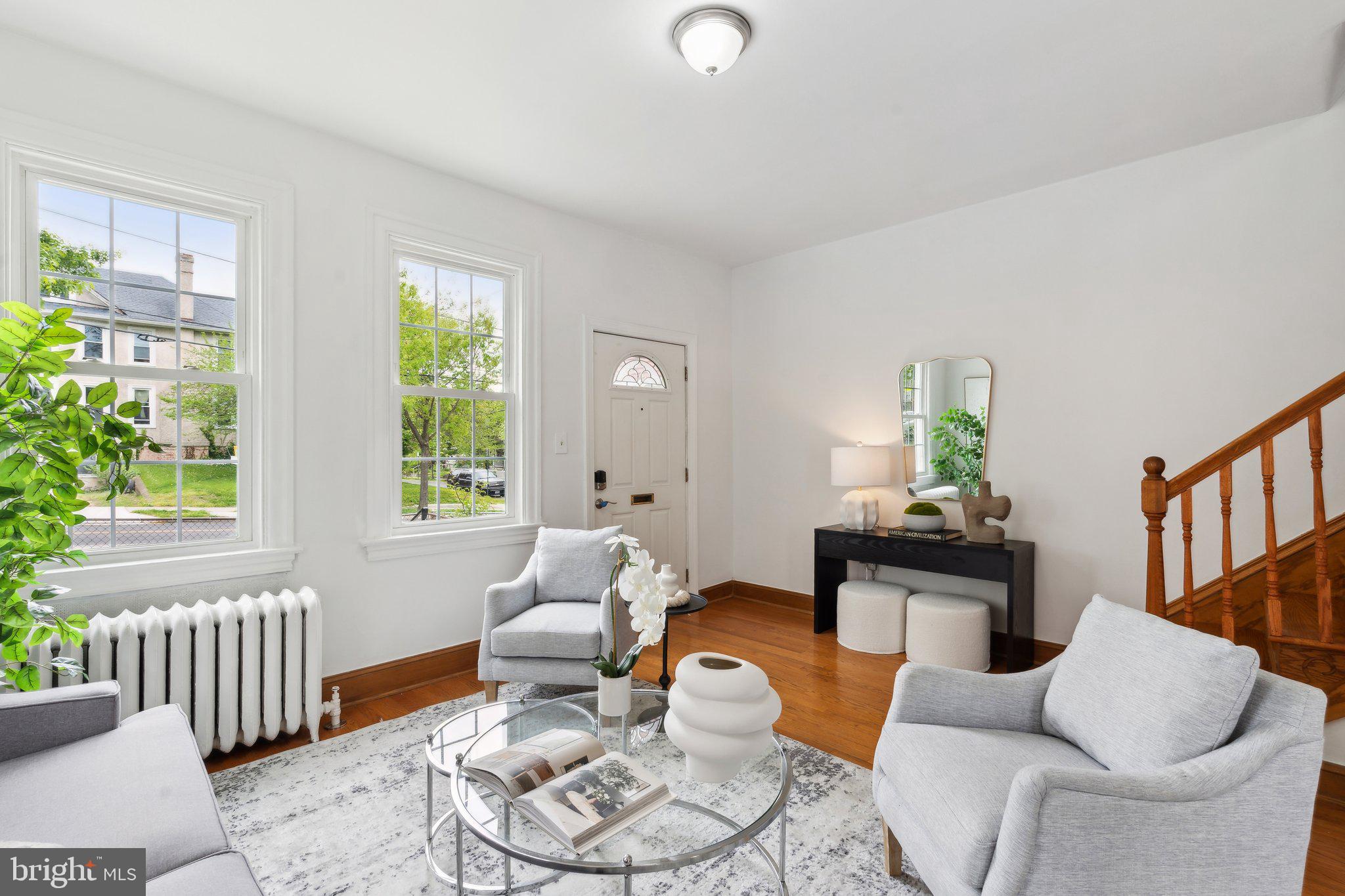 6202 5th Street Northwest Washington, DC 20011 - Photo 5 of 31 Living room