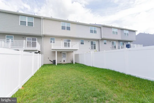 $2,000 | 90 Ogunquit Drive, Martinsburg, WV 25403