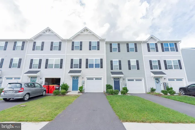 $2,000 | 90 Ogunquit Drive, Martinsburg, WV 25403