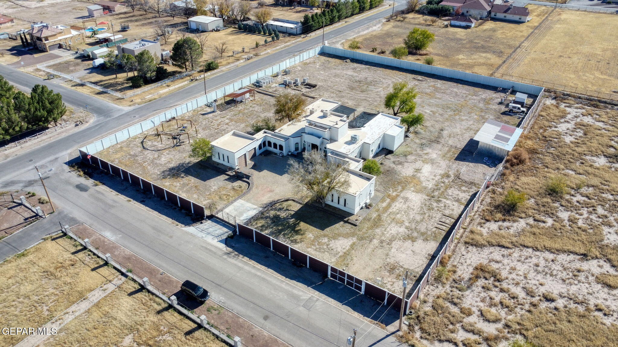800 Smokey Ridge Court El Paso, TX 79932 - Photo 3 of 82 2 ACRES