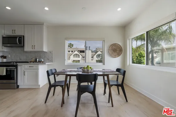 $648,000 | 5055 Coldwater Canyon Avenue, Unit 219, Sherman Oaks, CA 91423