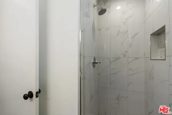 $648,000 | 5055 Coldwater Canyon Avenue, Unit 219, Sherman Oaks, CA 91423