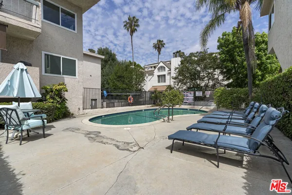 $648,000 | 5055 Coldwater Canyon Avenue, Unit 219, Sherman Oaks, CA 91423