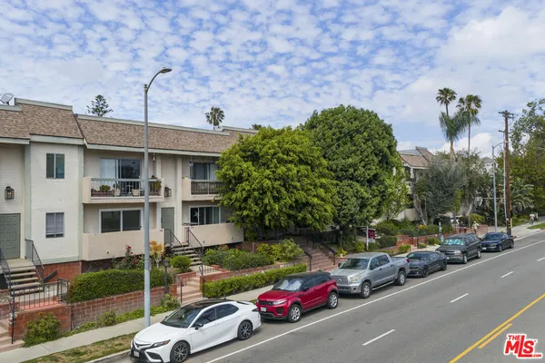 $648,000 | 5055 Coldwater Canyon Avenue, Unit 219, Sherman Oaks, CA 91423