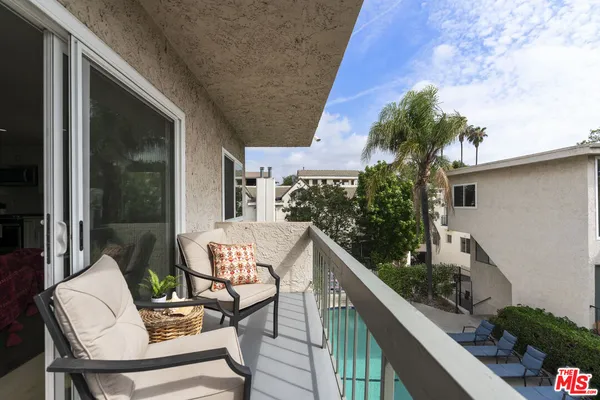 $648,000 | 5055 Coldwater Canyon Avenue, Unit 219, Sherman Oaks, CA 91423