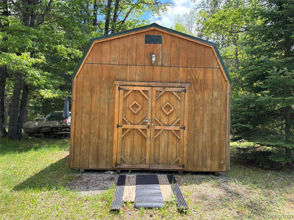 955 Aeronca Road Luzerne, MI 48636 - Photo 4 of 20