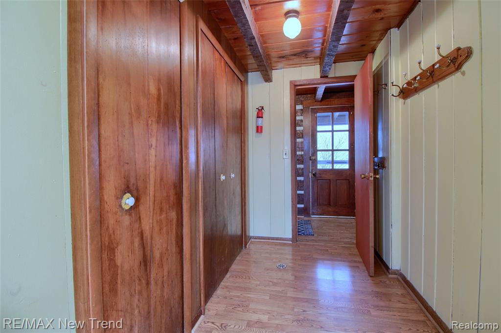 2470 Chilson Road Howell, MI 48843 - Photo 7 of 45 Gallery Image 7