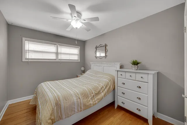 $525,000 | 533 Drake Street, Libertyville, IL 60048