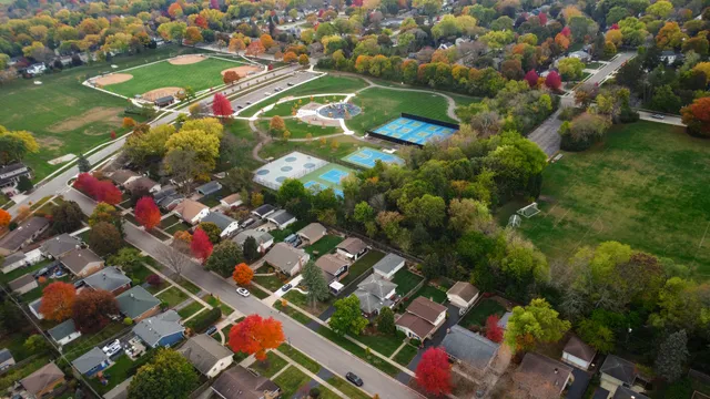 $525,000 | 533 Drake Street, Libertyville, IL 60048