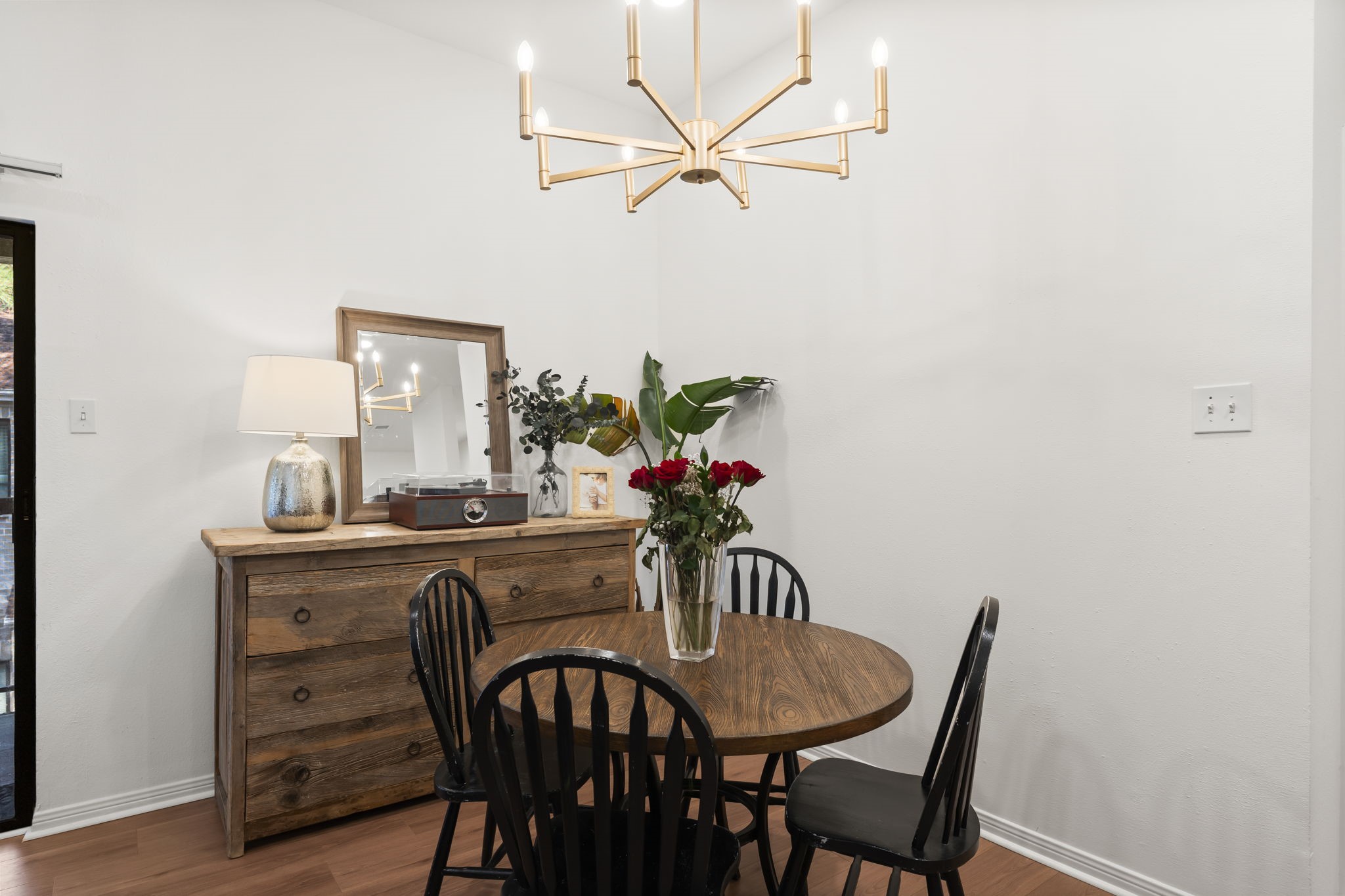 3500 Tangle Brush Drive, Unit 178 Spring, TX 77381 - Photo 14 of 42 a view of a dining room with furniture and a chandelier fan