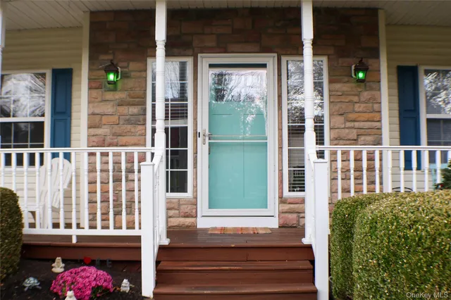 $719,000 | 5 Juniper Way, Wappingers Falls, NY 12590