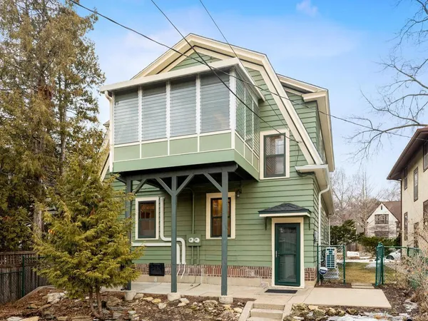 $2,600 | 4840 Upton Avenue South, Minneapolis, MN 55410