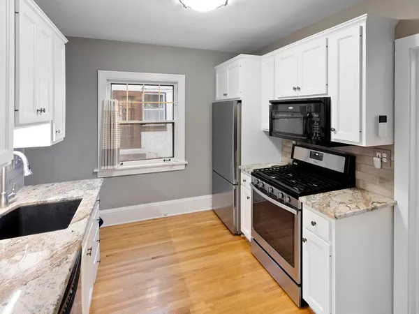 $2,600 | 4840 Upton Avenue South, Minneapolis, MN 55410