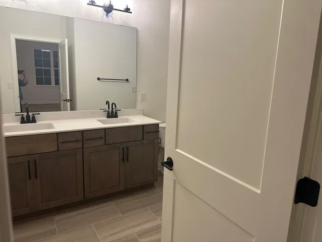 $604,900 | 674 Mary Way, Slinger, WI 53086