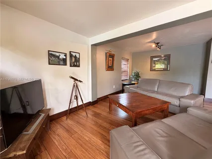 $699,000 | 1401 Northeast 33rd Street, Oakland Park, FL 33334